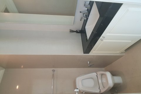 Condominio de 4 dormitorios en Bangkok, Tailandia № 164846 - foto 15