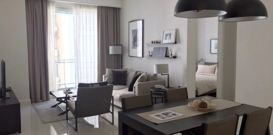 Condominio de 2 dormitorios en Pathum Wan, Bangkok, Tailandia № 163998