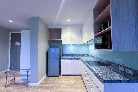 Sobre plano Diamond Condominium en Phuket, Tailandia № 18787 - foto 2
