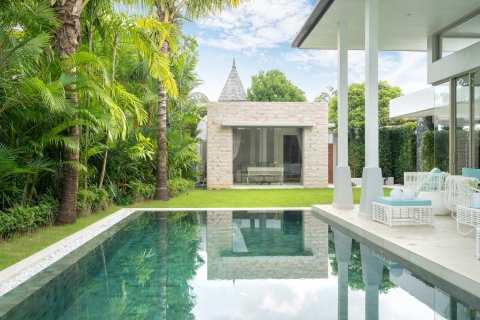 Chalet de 5 dormitorios en Bang Tao, Tailandia № 210016 - foto 17