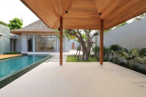 Chalet de 4 dormitorios en Bang Tao, Tailandia № 152469 - foto 18