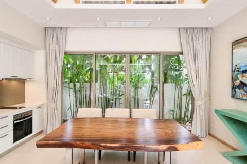 Chalet de 3 dormitorios en Bang Tao, Tailandia № 135184 - foto 18