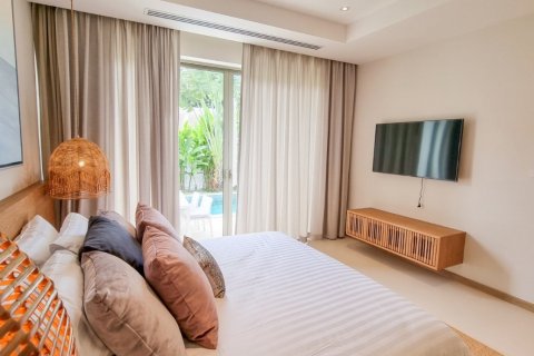 Chalet de 3 dormitorios en Bang Tao, Tailandia № 135184 - foto 15