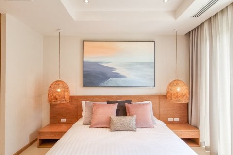 Chalet de 3 dormitorios en Bang Tao, Tailandia № 135184 - foto 17