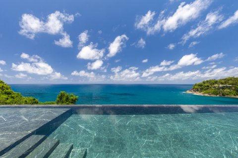 Chalet de 7 dormitorios en Kamala, Tailandia № 153696 - foto 4