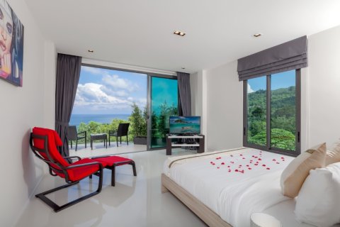 Chalet de 6 dormitorios en Patong, Tailandia № 153756 - foto 21