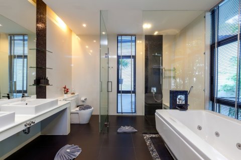 Chalet de 6 dormitorios en Patong, Tailandia № 153756 - foto 18