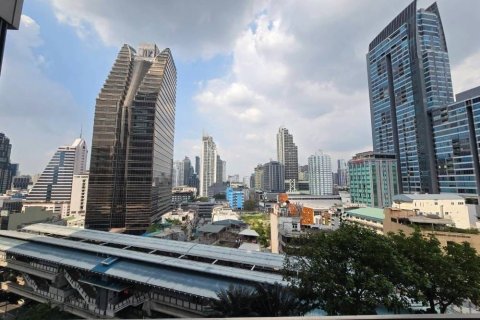 Condominio de 2 dormitorios en Khlong Toei, Bangkok, Tailandia № 164013 - foto 5