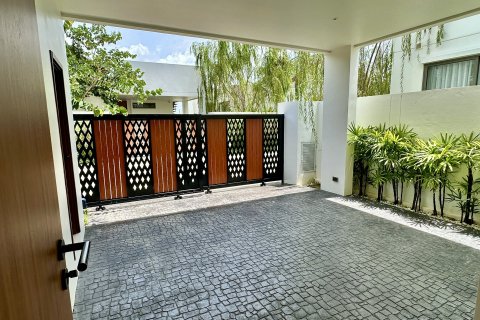 Chalet de 3 dormitorios en Bang Tao, Tailandia № 152423 - foto 10