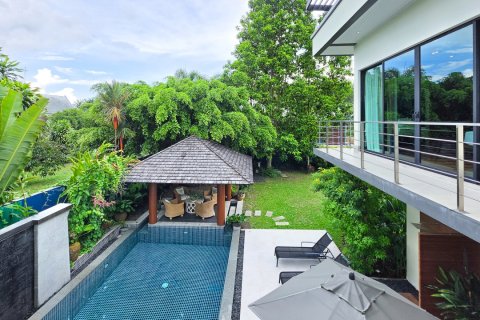 Chalet de 3 dormitorios en Phuket, Tailandia № 210222 - foto 14