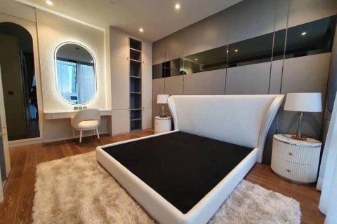 Condominio de 4 dormitorios en Pathum Wan, Bangkok, Tailandia № 163887 - foto 6