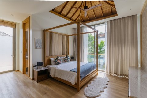 Chalet de 3 dormitorios en Bang Tao, Tailandia № 152467 - foto 28