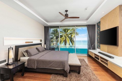 Chalet de 3 dormitorios en Bang Tao, Tailandia № 153758 - foto 16