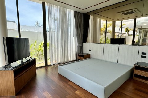 Chalet de 3 dormitorios en Bang Tao, Tailandia № 210009 - foto 15