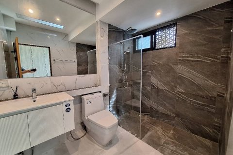 Propiedad 357.47 m2 en Rawai, Tailandia № 144435 - foto 18