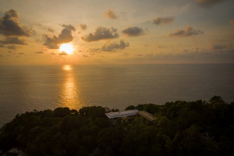 Chalet de 4 dormitorios en Kamala, Tailandia № 153782 - foto 10