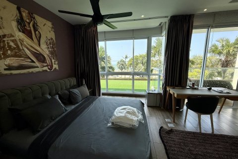 Condominio de 4 dormitorios en Pattaya, Tailandia № 152418 - foto 10