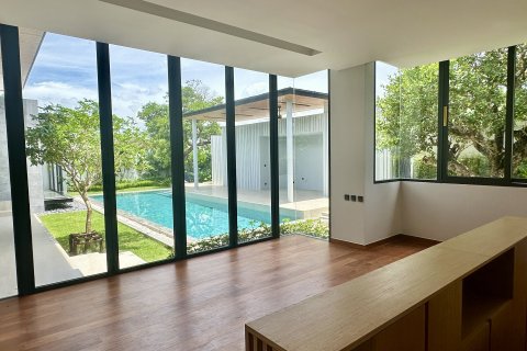 Chalet de 4 dormitorios en Bang Tao, Tailandia № 152425 - foto 10