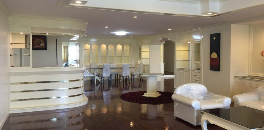 Condominio de 5 dormitorios en Watthana, Bangkok, Tailandia № 163938