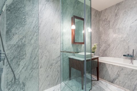 Estudio en el condominio en Watthana, Bangkok, Tailandia № 163802 - foto 12