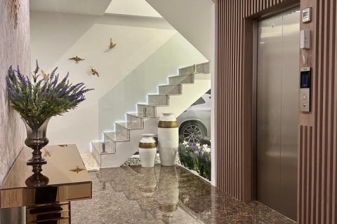 Chalet de 6 dormitorios en Layan Beach, Tailandia № 70773 - foto 9