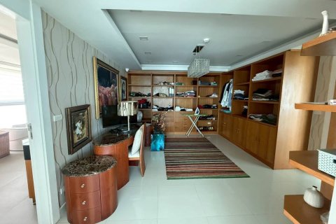Condominio de 2 dormitorios en Pattaya, Tailandia № 163873 - foto 18