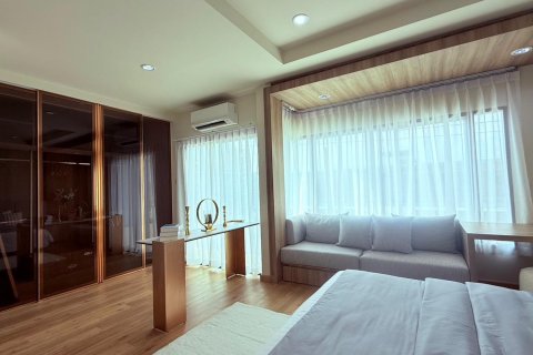 Chalet de 3 dormitorios en Phuket, Tailandia № 210219 - foto 10