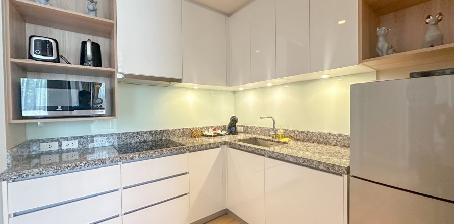 Condominio de 2 dormitorios en Bang Tao, Tailandia en Diamond Condominium  № 210250