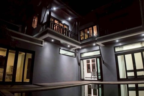 Propiedad 280 m2 en Chalong, Tailandia № 135143 - foto 16
