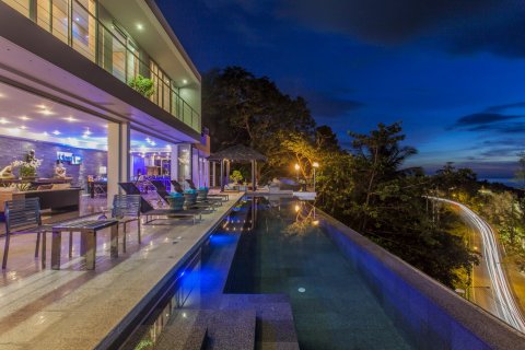 Chalet de 11 dormitorios en Surin, Tailandia № 74470