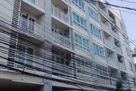 Off-plan Baan Siri Sathorn Yenakard ในกรุงเทพฯ, ประเทศไทย № 47389 - รูปถ่าย 5