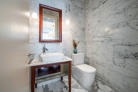 Eigentumswohnung in Watthana, Bangkok, Thailand, 2 Schlafzimmer № 163799 - Foto 18
