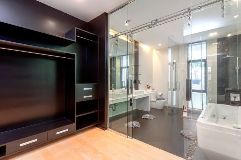 Chalet de 6 dormitorios en Patong, Tailandia № 153756 - foto 17