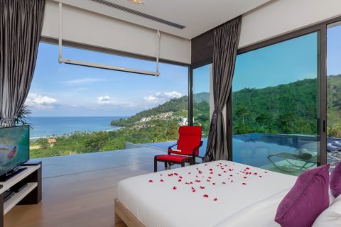 Chalet de 6 dormitorios en Patong, Tailandia № 153756 - foto 16