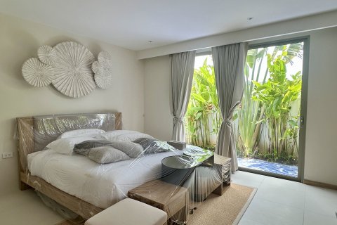 Chalet de 3 dormitorios en Bang Tao, Tailandia № 210006 - foto 9