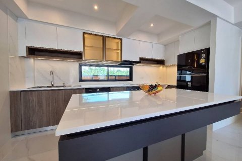 Propiedad 357.47 m2 en Rawai, Tailandia № 144435 - foto 9