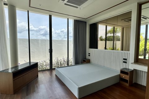 Chalet de 3 dormitorios en Bang Tao, Tailandia № 152419 - foto 12