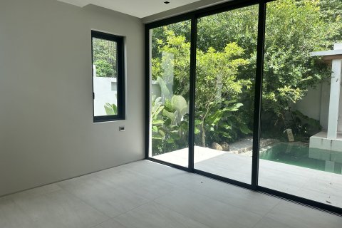 Chalet de 3 dormitorios en Bang Tao, Tailandia № 152428 - foto 11