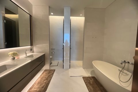 Condominio de 4 dormitorios en Pathum Wan, Bangkok, Tailandia № 167053 - foto 19