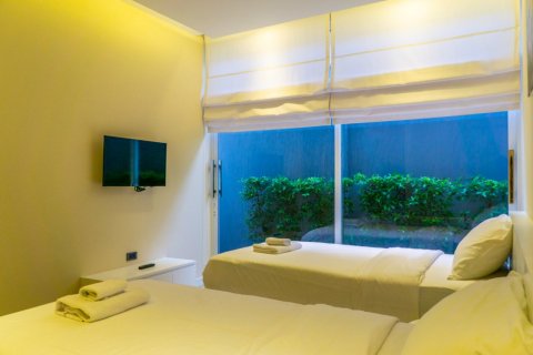 Villa on Nai Harn Beach, Thailand 3 bedrooms № 210223 - photo 19