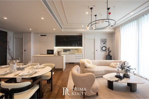 Condominio de 3 dormitorios en Pathum Wan, Bangkok, Tailandia № 163880 - foto 2