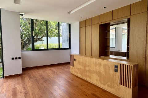 Chalet de 4 dormitorios en Bang Tao, Tailandia № 210011 - foto 9