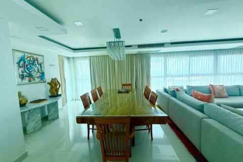 Condominio de 2 dormitorios en Pattaya, Tailandia № 173902 - foto 4