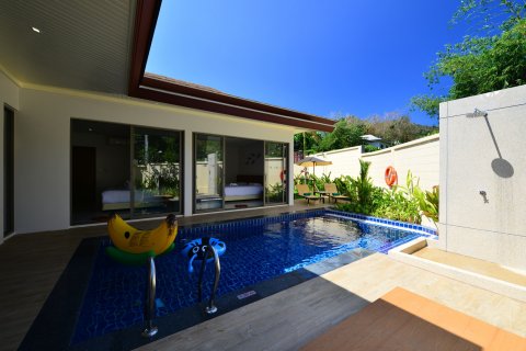 Chalet de 3 dormitorios en Rawai, Tailandia № 71626 - foto 2