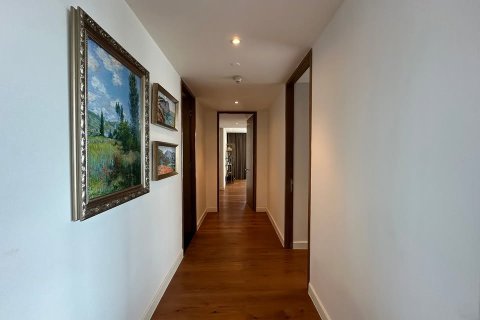 Condominio de 3 dormitorios en Pathum Wan, Bangkok, Tailandia № 163764 - foto 13