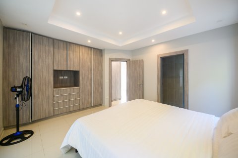 Condo in Pattaya, Thailand, 3 bedrooms № 171309 - photo 7