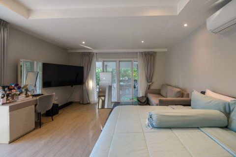 Condo in Pattaya, Thailand, 3 bedrooms № 171309 - photo 5