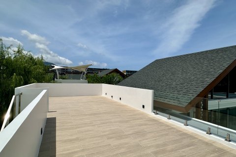 Chalet de 3 dormitorios en Bang Tao, Tailandia № 210008 - foto 16