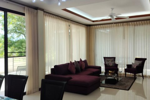 Chalet de 3 dormitorios en Bang Tao, Tailandia № 75774 - foto 15