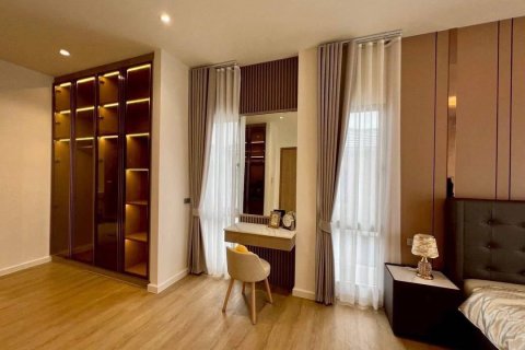 Casa de 4 dormitorios en Pattaya, Tailandia № 146367 - foto 6